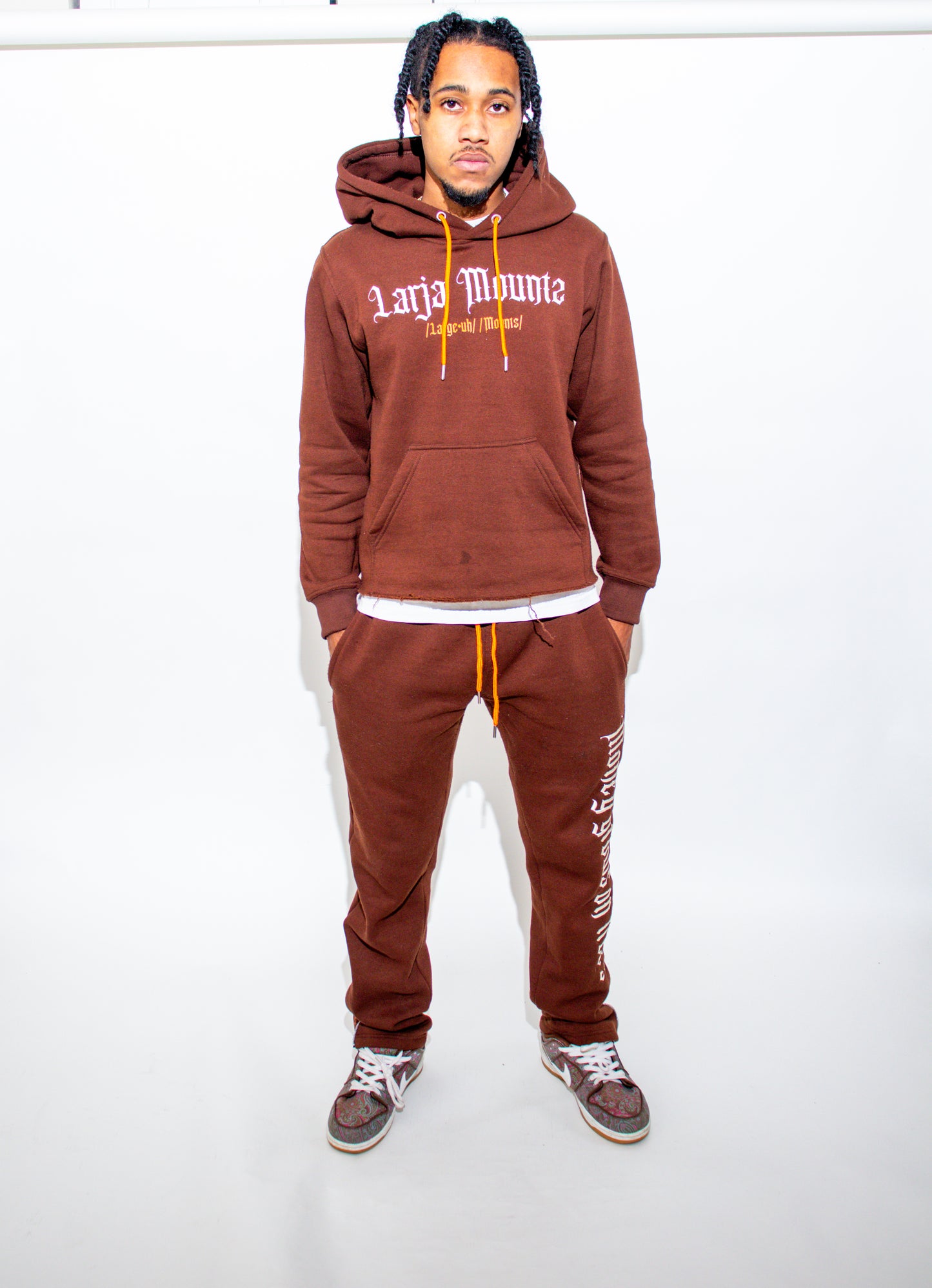 Brown “Been Lit” cropped hoodie